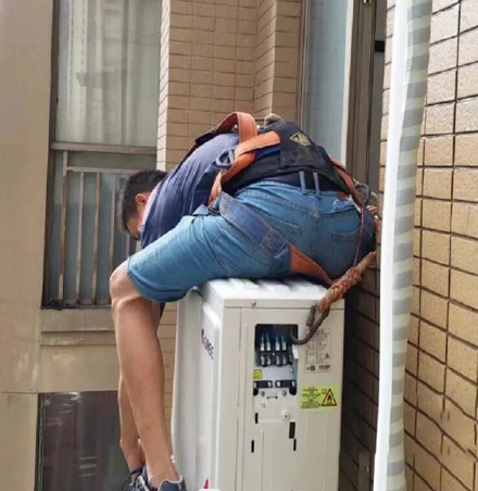 魏县空调移机
